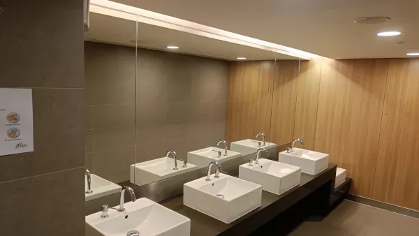 Installed 6mm clear mirrors in National Design Gallery toilet facility